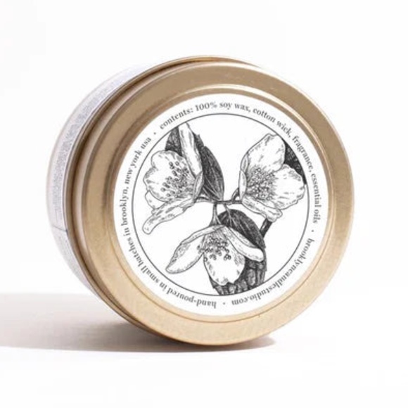 Brooklyn Candle Studio Small Candle - Sunday Morning scent - Picture 2 of 5